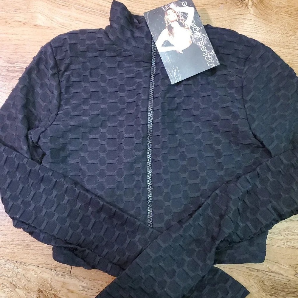 Naked Wardrobe Honeycomb Zip Up Top